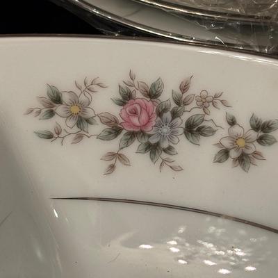 LOT 82: Vintage Noritake "Closter" China