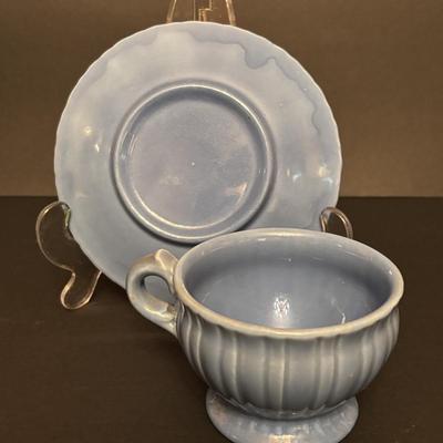 LOT 85: Vintage Stangl Pottery Cups, Saucers, Creamer & Sugar, Vintage Stangl Della-Ware Plates (5)
