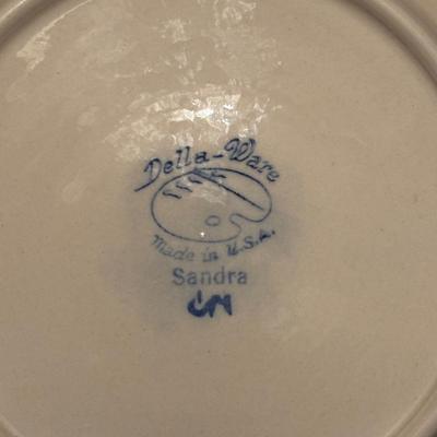 LOT 85: Vintage Stangl Pottery Cups, Saucers, Creamer & Sugar, Vintage Stangl Della-Ware Plates (5)