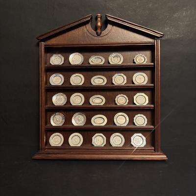 LOT 88: The Franklin Mint: Antique English Silver Miniature Plate Collection, Sterling Silver Masterpieces: Tw101.5g