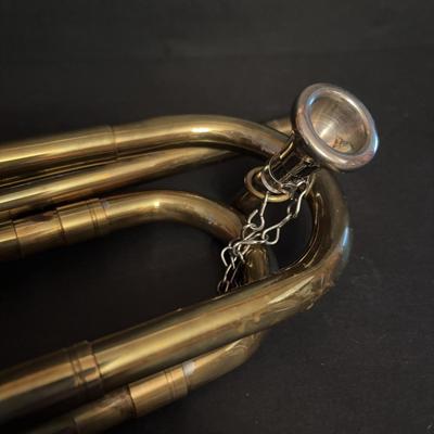 LOT 92: US Regulation, Made in USA Bugle