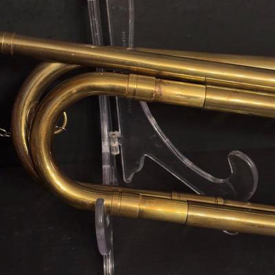 LOT 92: US Regulation, Made in USA Bugle