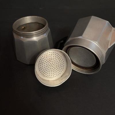 LOT 96: Vintage Primula Express Stovetop Espresso Coffee Maker & Demitasse/Espresso Cups