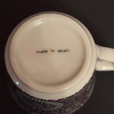 LOT 96: Vintage Primula Express Stovetop Espresso Coffee Maker & Demitasse/Espresso Cups