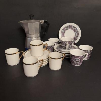 LOT 96: Vintage Primula Express Stovetop Espresso Coffee Maker & Demitasse/Espresso Cups