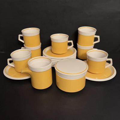 LOT 98: Mikasa Light n Lively "Happy" Dinnerware Set