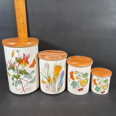 LOT 165: Portmeirion Botanic Garden Canister/Jars (4pcs) Set & Bowls (6pcs)