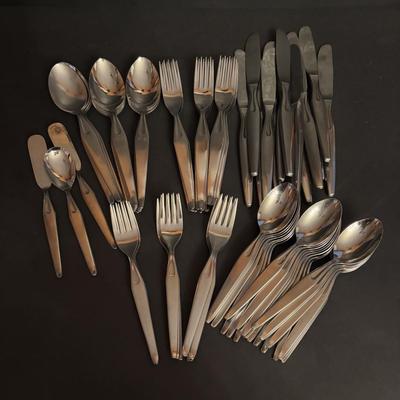 LOT 171: Stainless Flatware by Solingen Germany, 5 pc Place Setting, Service for 12