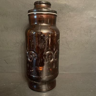 LOT 174: MCM Style Stainless Steel Fondue Set with 60 Inch Round Tablecloth and Matching Napkins (16 Inch Square) and More ...