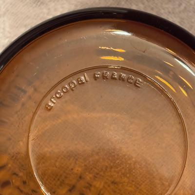 LOT 174: MCM Style Stainless Steel Fondue Set with 60 Inch Round Tablecloth and Matching Napkins (16 Inch Square) and More ...