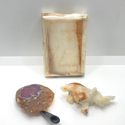 LOT 178: Vintage Desk Collection - Cross Pen / Pencil with Onyx / Stone Paper Holder, Pen Holder and Elephant Figurine