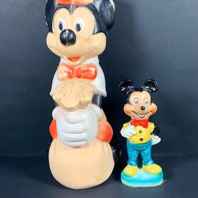 LOT:192: Large Assortment of Disney Collectables Including Glasses, Mugs, Ornaments, Toys and More