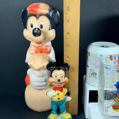 LOT:192: Large Assortment of Disney Collectables Including Glasses, Mugs, Ornaments, Toys and More