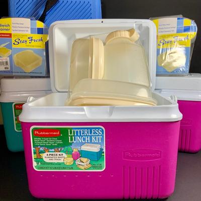 LOT:194: Set of 3 Unused Rubbermate 4-Piece "Litterless" Lunch Kits, Vintage Aladdin Lunch Box and 2 Stay Fresh Sandwich...