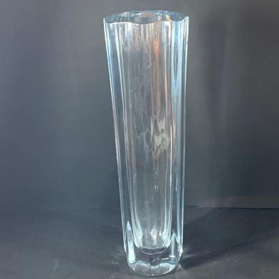 LOT:198: Strombergshyttan and Cristalleries de Vannes-leChantel, France