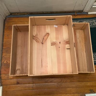 LOT:200: Set of (3) Wine Crates, (8) Etched Grape Glasses, (6) Serving Trays and Cheese Trays