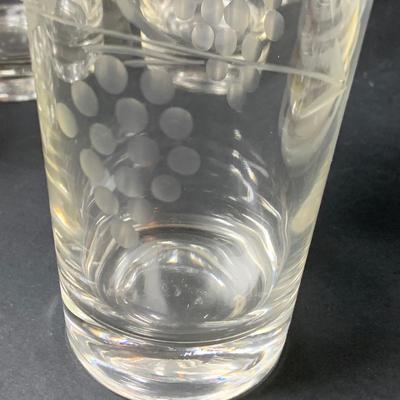 LOT:200: Set of (3) Wine Crates, (8) Etched Grape Glasses, (6) Serving Trays and Cheese Trays