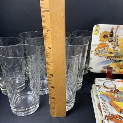 LOT:200: Set of (3) Wine Crates, (8) Etched Grape Glasses, (6) Serving Trays and Cheese Trays