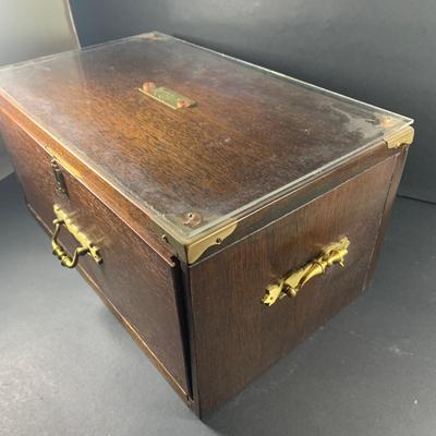 LOT:201: Wooden Chest Full of Hoffritz Cutlery Including Stag Handle Knives and More