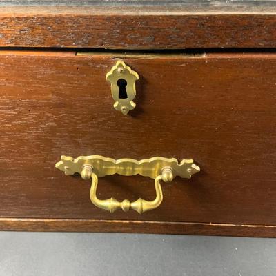 LOT:201: Wooden Chest Full of Hoffritz Cutlery Including Stag Handle Knives and More