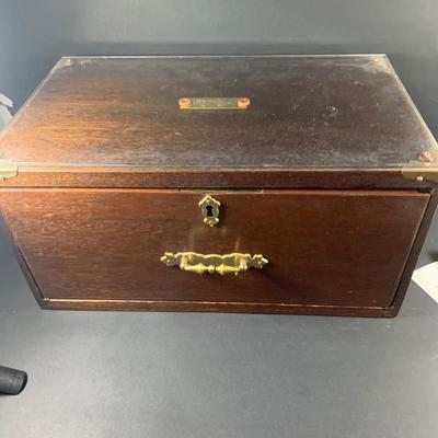LOT:201: Wooden Chest Full of Hoffritz Cutlery Including Stag Handle Knives and More