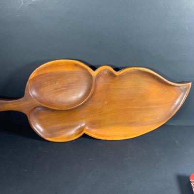LOT:206: Vintage Entertaining Must Haves Including a Ceramic and Wood Lazy Susan Serving Dishes, Wooden Leaf Shaped Serving Dish,...
