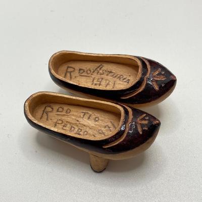 LOT 244: Vintage Wooden Shoe Folk Art Collection - Two Pair of Hand Crafted and Adorable Spanish Dolls