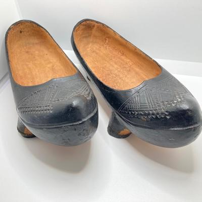 LOT 244: Vintage Wooden Shoe Folk Art Collection - Two Pair of Hand Crafted and Adorable Spanish Dolls