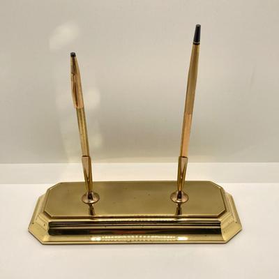 LOT 247: Large Collection of Vintage Writing Utensils - Cross, Parker, Rosa and More