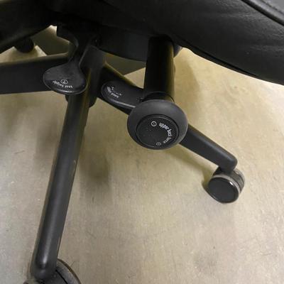 Steelcase Desk Chair (1018FC-BM)