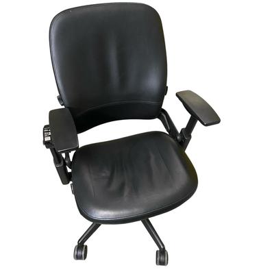 Steelcase Desk Chair (1018FC-BM)