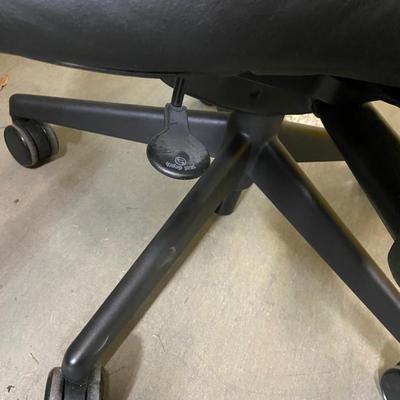 Steelcase Desk Chair (1018FC-BM)