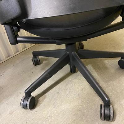 Steelcase Desk Chair (1018FC-BM)