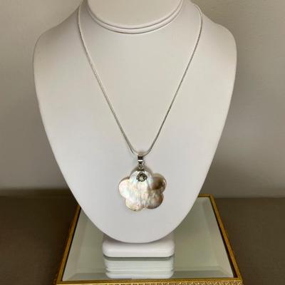Large shell with Peridot Sterling pendant necklace