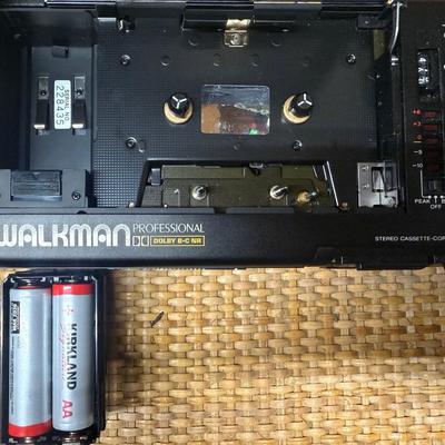SONY WM-D6C Professional Walkman Case TESTED Vintage SEE DESCRIPTION