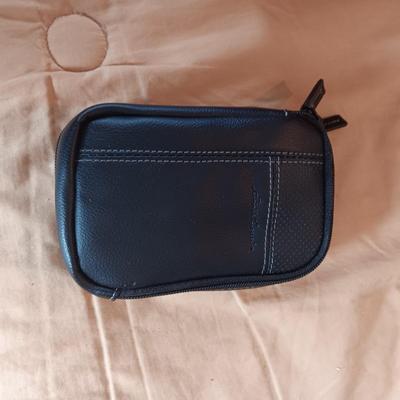 VANELI SANDALS (11), 2 PAIRS OF SUNGLASSES & ZIPPERED BAGS