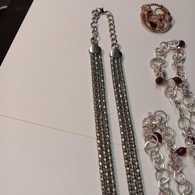 3 NECKLACES AND A BROOCH