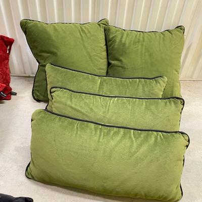 Bold and Beautiful Accent Pillows w/Mackenzie Childs (1018BR-SS)