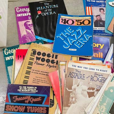 Old Time Music with Broadway and Film Scores (1018CR-SS)