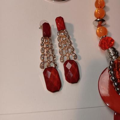 COLORFUL FASHION JEWELRY
