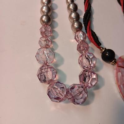 2 BRACELETS AND 3 NECKLACES