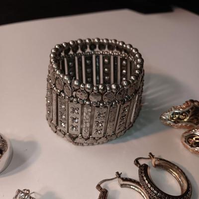 FASHION JEWELRY