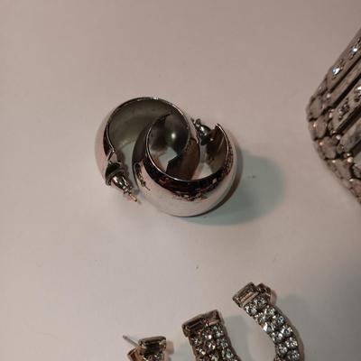 FASHION JEWELRY
