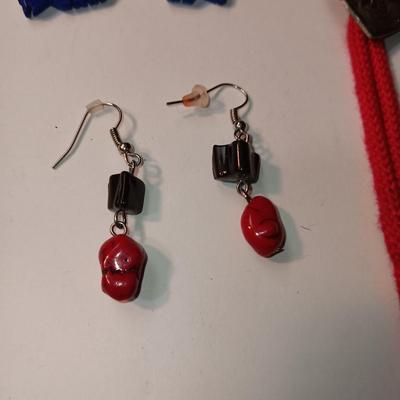STERLING HORSE PENDANT AND CHAIN PLUS PIERCED EARRINGS