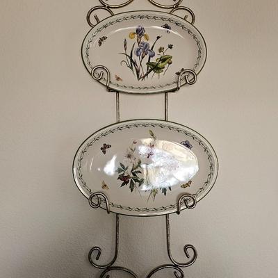 Studio Nova Garden Bloom Plates with plate hanger