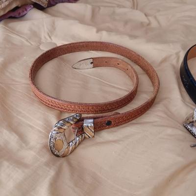 4 LADIES LEATHER BELTS SIZE MEDIUM