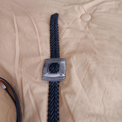 4 LADIES LEATHER BELTS SIZE MEDIUM