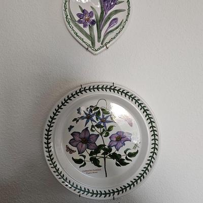 Four Decorative floral plates