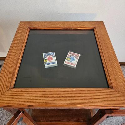 Nice End table with felt lined top display case