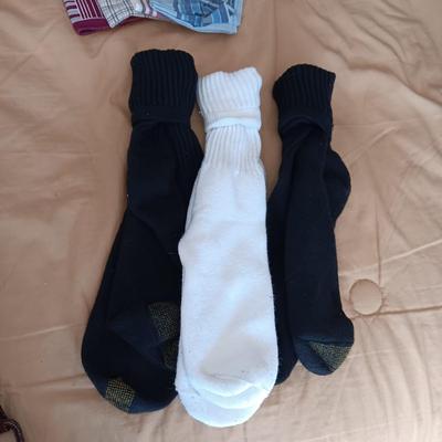 MEN'S NEW UNDERWEAR (34), 3 BELTS (38) SOCKS AND HANKIES